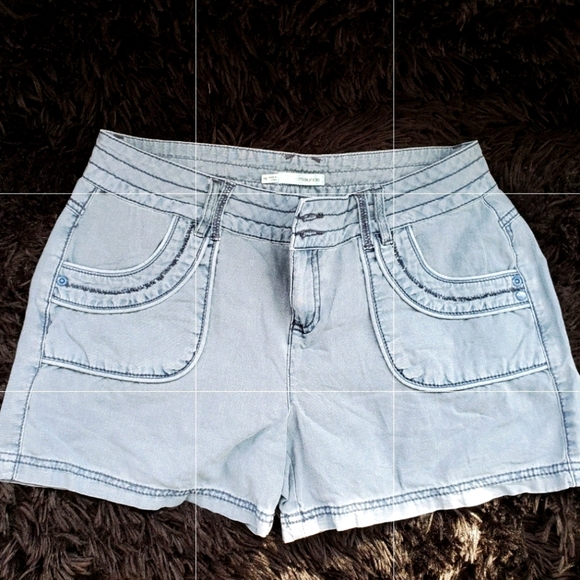 Maurice's Soft Blue Shorts Size 7/8 - Picture 2 of 9